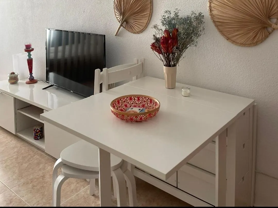 Estudio En La Colina Zona Playamar Torremolinos 0*,  İspanya